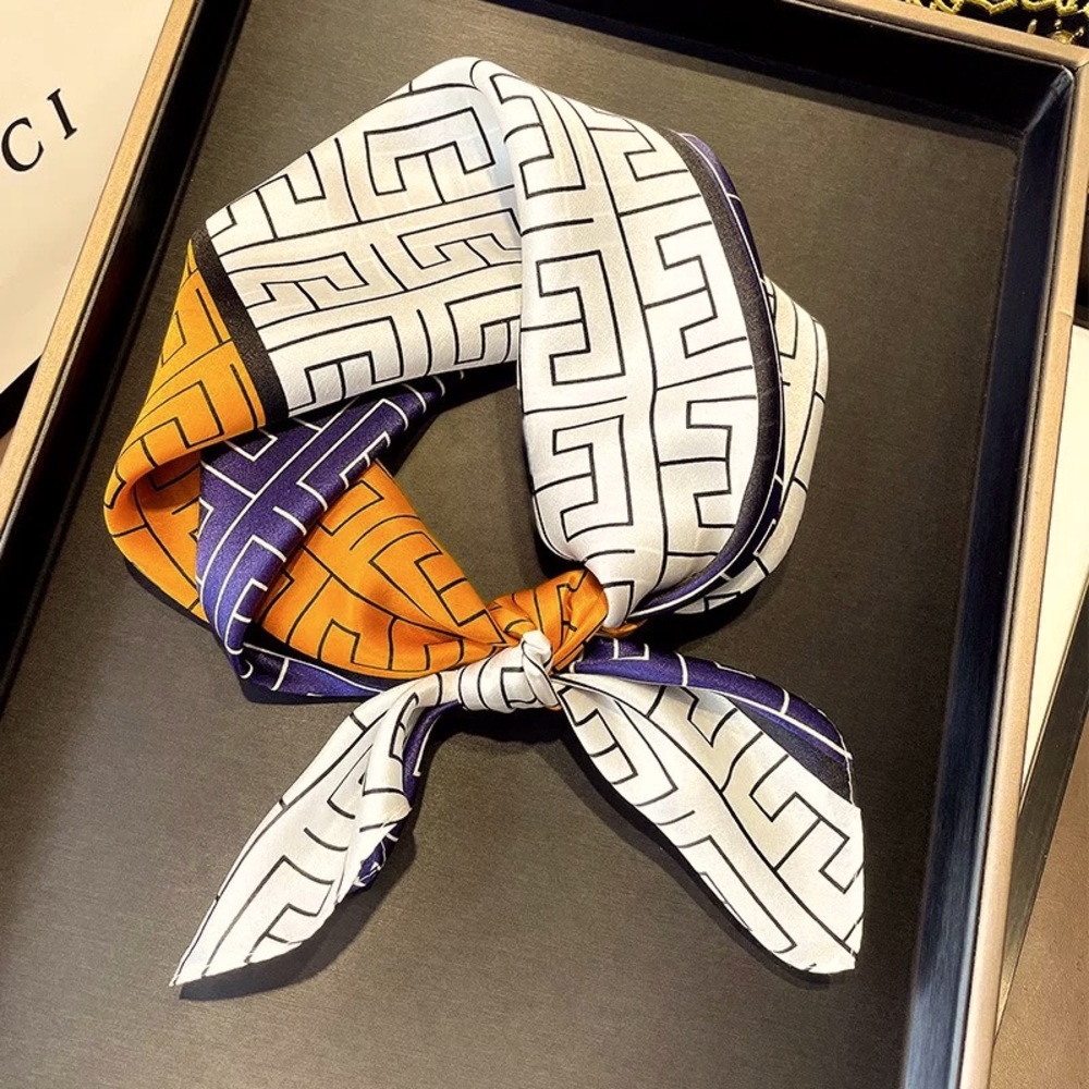 100% Mulberry Silk, 16momme, 21 x 21 inches Scarf